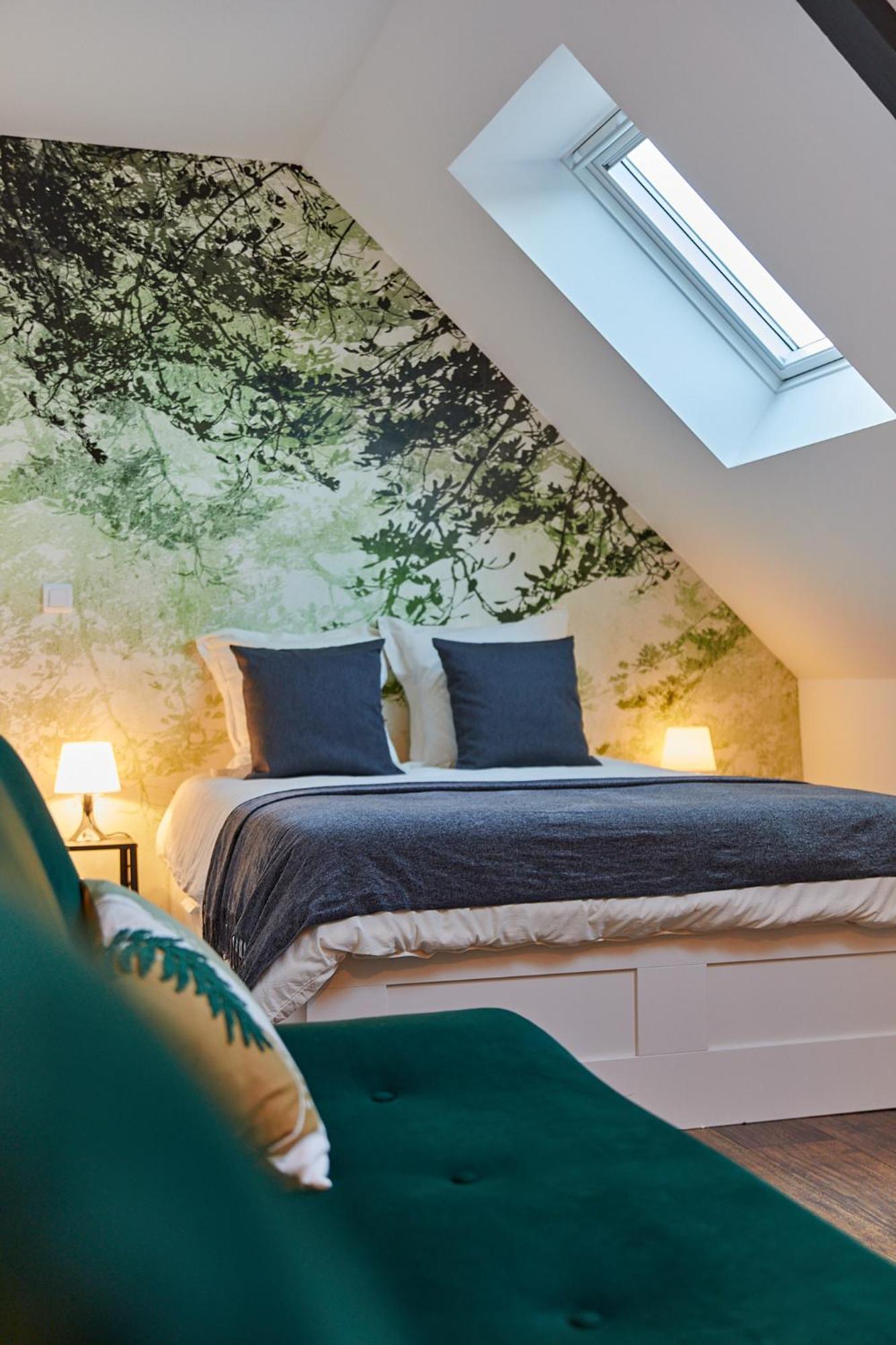 Bed and Breakfast La Breizhidence Комбур Экстерьер фото