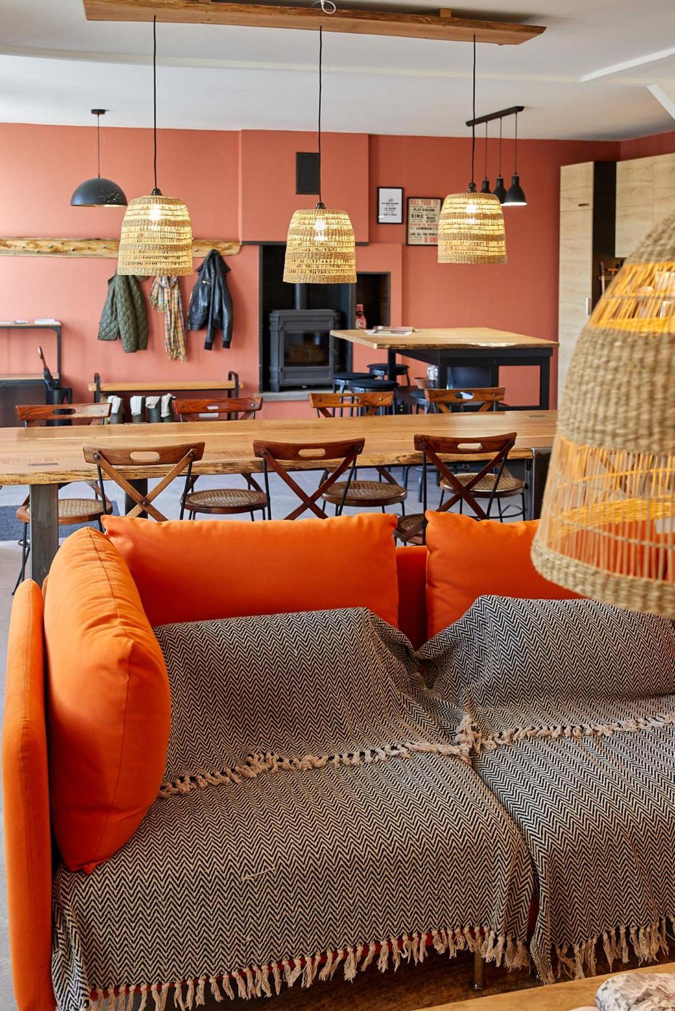 Bed and Breakfast La Breizhidence Комбур Экстерьер фото